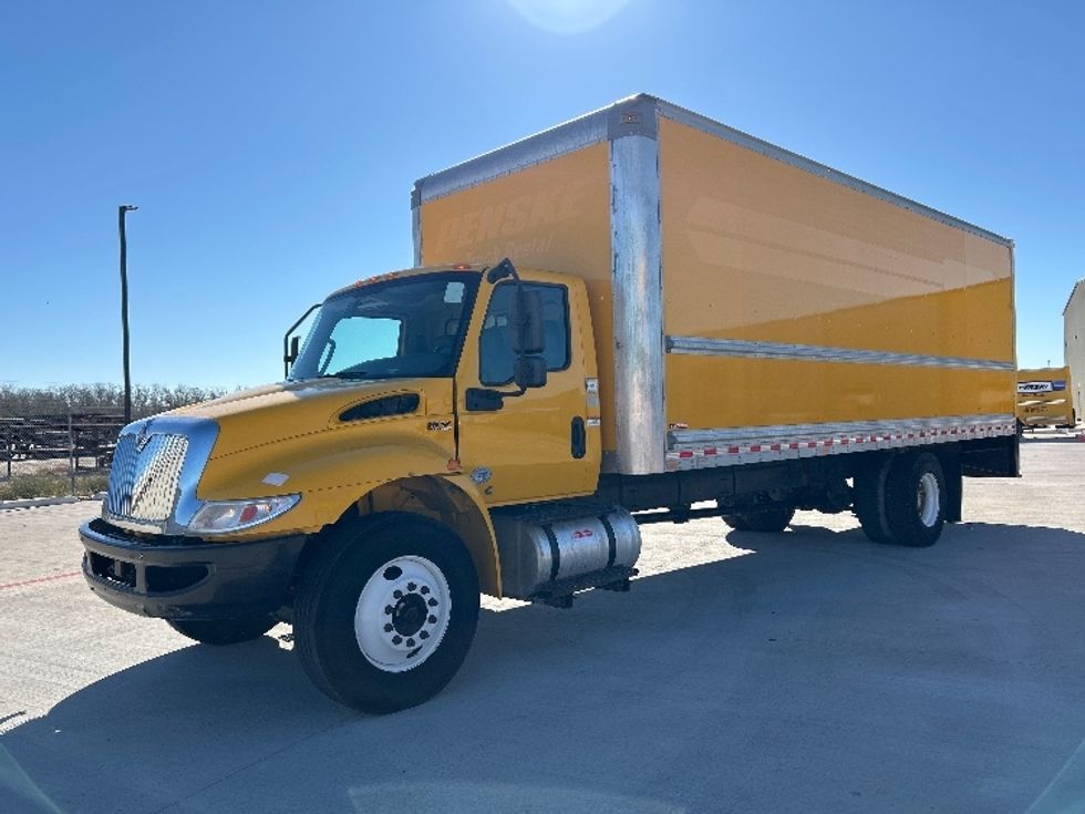 Medium Duty Box Truck-Light and Medium Duty Trucks-International-2021-MV607-Katy-TX-187,676\n\t\tmiles-$ 44,000 - Image 3