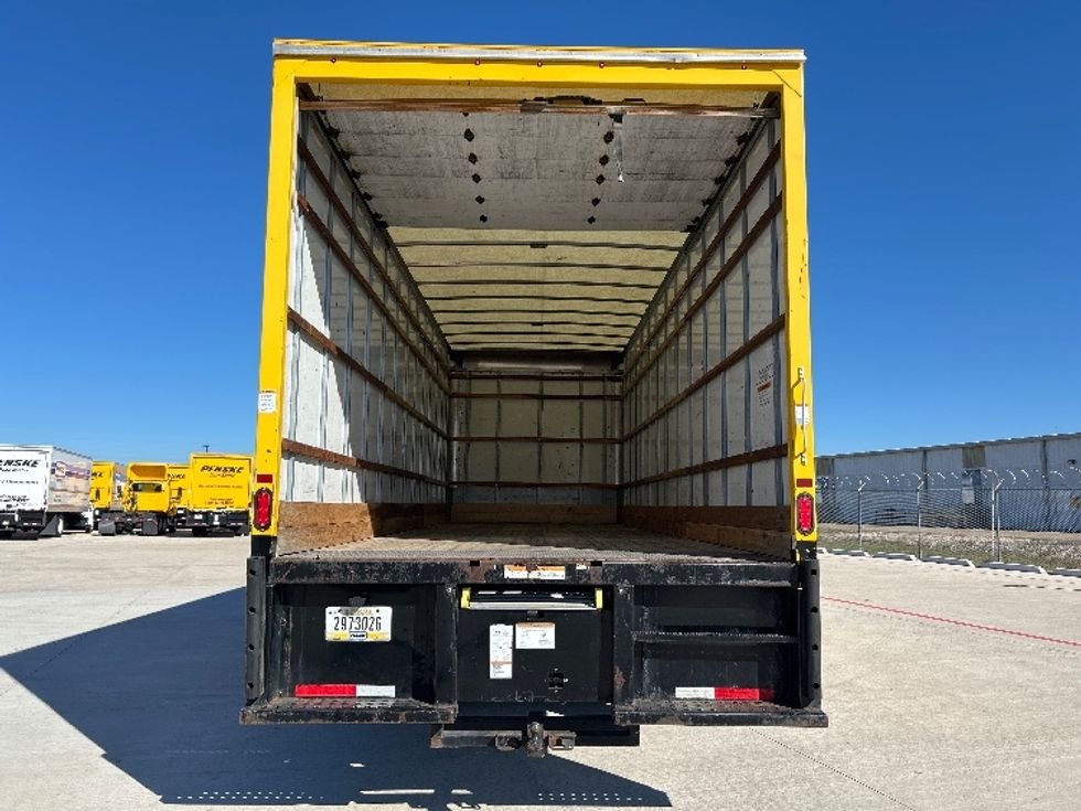 Medium Duty Box Truck-Light and Medium Duty Trucks-International-2021-MV607-Katy-TX-187,676\n\t\tmiles-$ 44,000 - Image 8