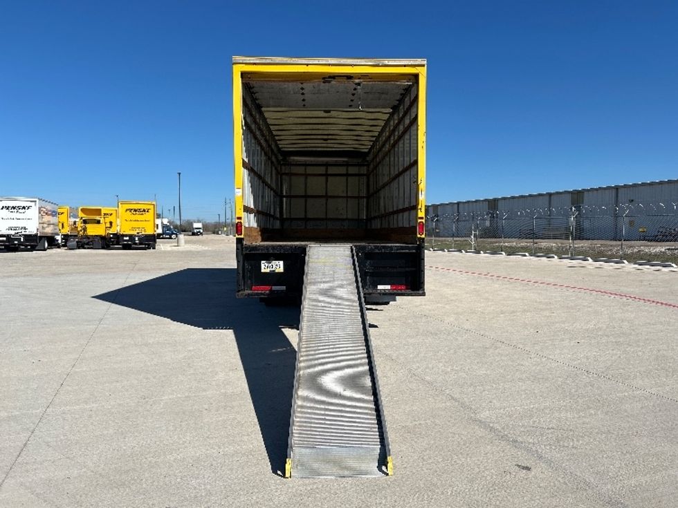 Medium Duty Box Truck-Light and Medium Duty Trucks-International-2021-MV607-Katy-TX-187,676\n\t\tmiles-$ 44,000 - Image 9