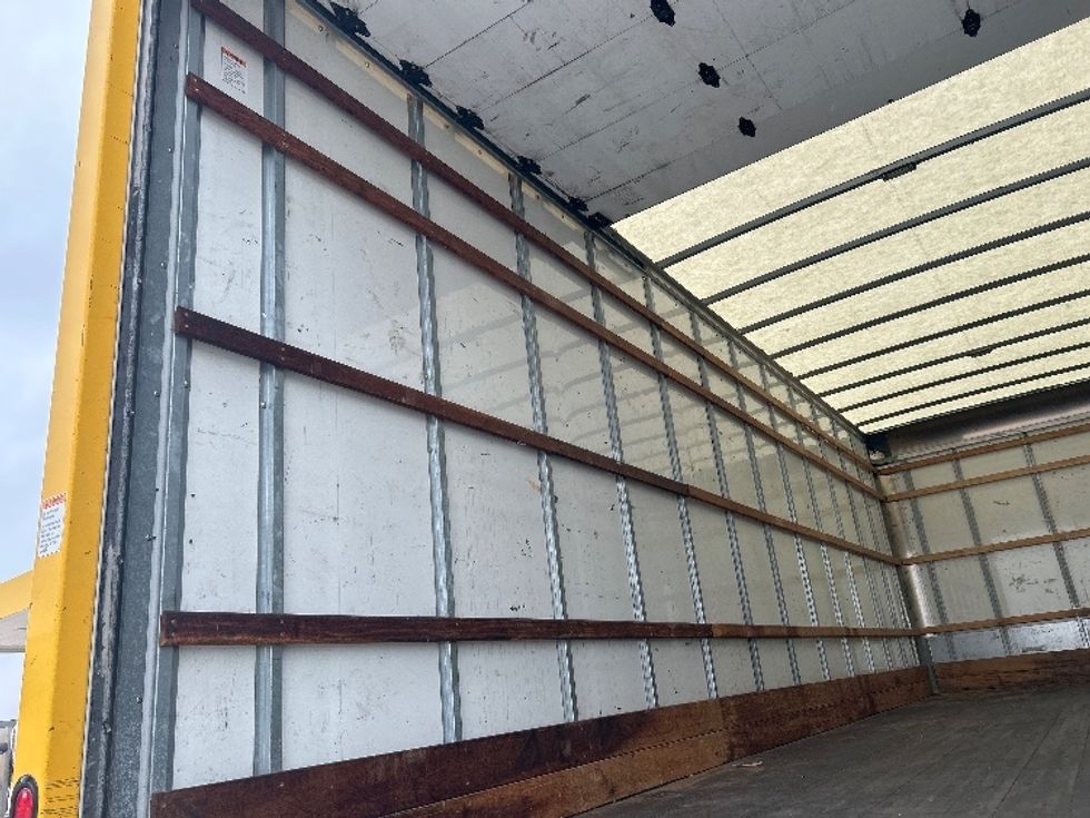 Medium Duty Box Truck-Light and Medium Duty Trucks-International-2021-MV607-Katy-TX-203,500\n\t\tmiles-$ 41,750 - Image 11