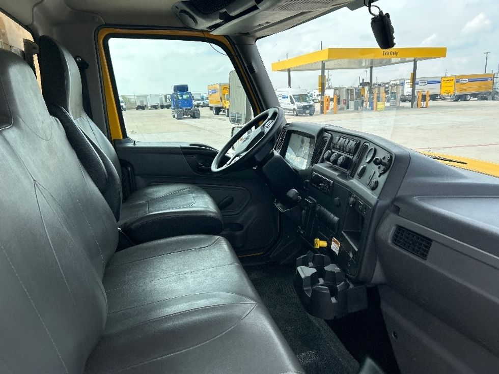 Medium Duty Box Truck-Light and Medium Duty Trucks-International-2021-MV607-Katy-TX-203,876\n\t\tmiles-$ 41,750 - Image 22