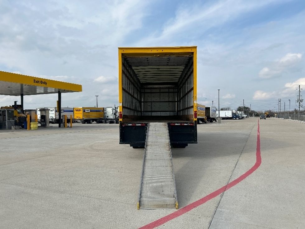 Medium Duty Box Truck-Light and Medium Duty Trucks-International-2021-MV607-Katy-TX-203,876\n\t\tmiles-$ 41,750 - Image 9