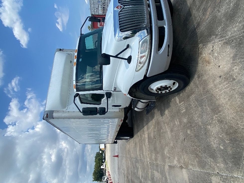Medium Duty Box Truck-Light and Medium Duty Trucks-International-2021-MV607-Katy-TX-211,432\n\t\tmiles-$ 44,000 - Image 1