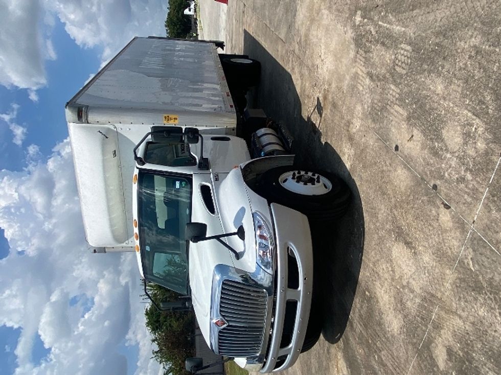 Medium Duty Box Truck-Light and Medium Duty Trucks-International-2021-MV607-Katy-TX-211,432\n\t\tmiles-$ 44,000 - Image 3
