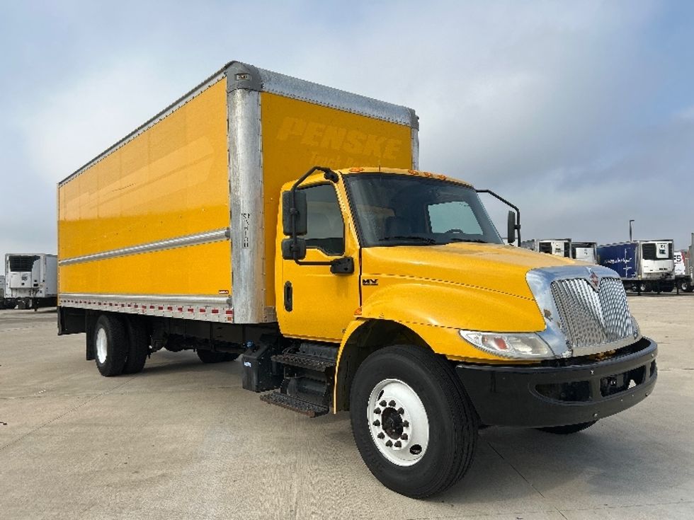 Medium Duty Box Truck-Light and Medium Duty Trucks-International-2021-MV607-Katy-TX-216,670\n\t\tmiles-$ 39,750 - Image 1