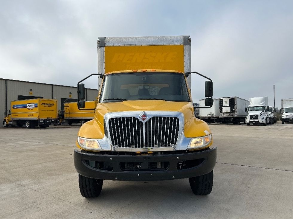 Medium Duty Box Truck-Light and Medium Duty Trucks-International-2021-MV607-Katy-TX-216,670\n\t\tmiles-$ 39,750 - Image 2