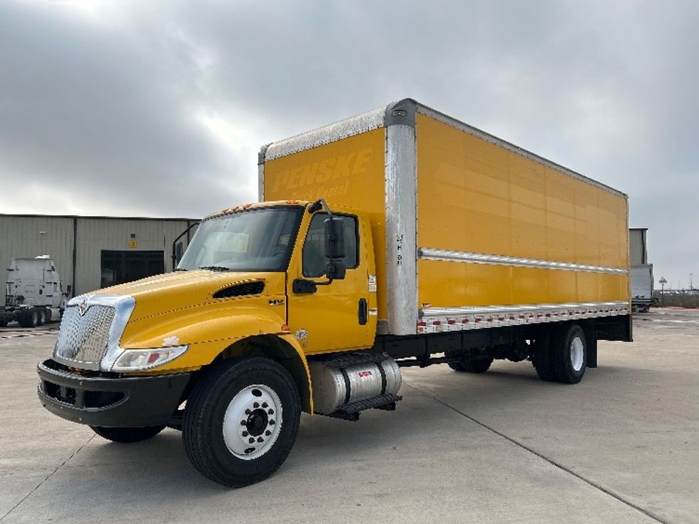 Medium Duty Box Truck-Light and Medium Duty Trucks-International-2021-MV607-Katy-TX-216,670\n\t\tmiles-$ 39,750 - Image 3