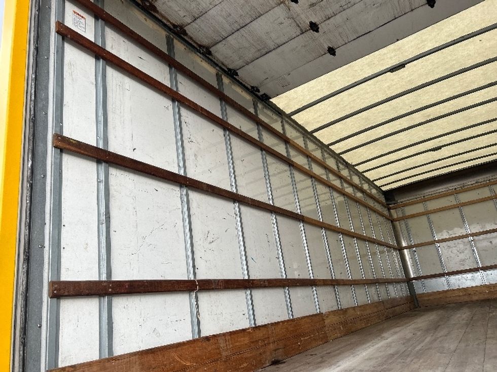 Medium Duty Box Truck-Light and Medium Duty Trucks-International-2021-MV607-Katy-TX-219,053\n\t\tmiles-$ 38,500 - Image 11