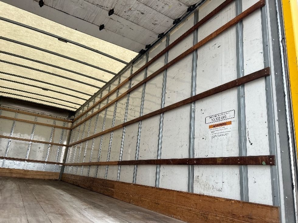 Medium Duty Box Truck-Light and Medium Duty Trucks-International-2021-MV607-Katy-TX-219,053\n\t\tmiles-$ 38,500 - Image 12