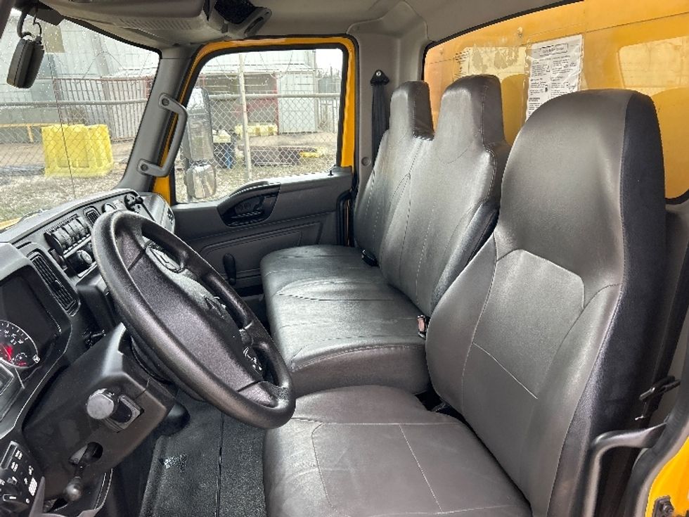 Medium Duty Box Truck-Light and Medium Duty Trucks-International-2021-MV607-Katy-TX-219,053\n\t\tmiles-$ 38,500 - Image 19