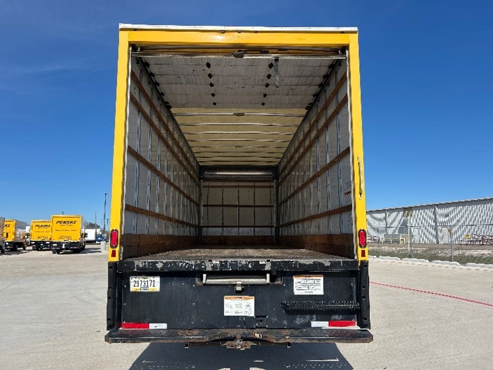 Medium Duty Box Truck-Light and Medium Duty Trucks-International-2021-MV607-Katy-TX-230,593\n\t\tmiles-$ 37,750 - Image 8