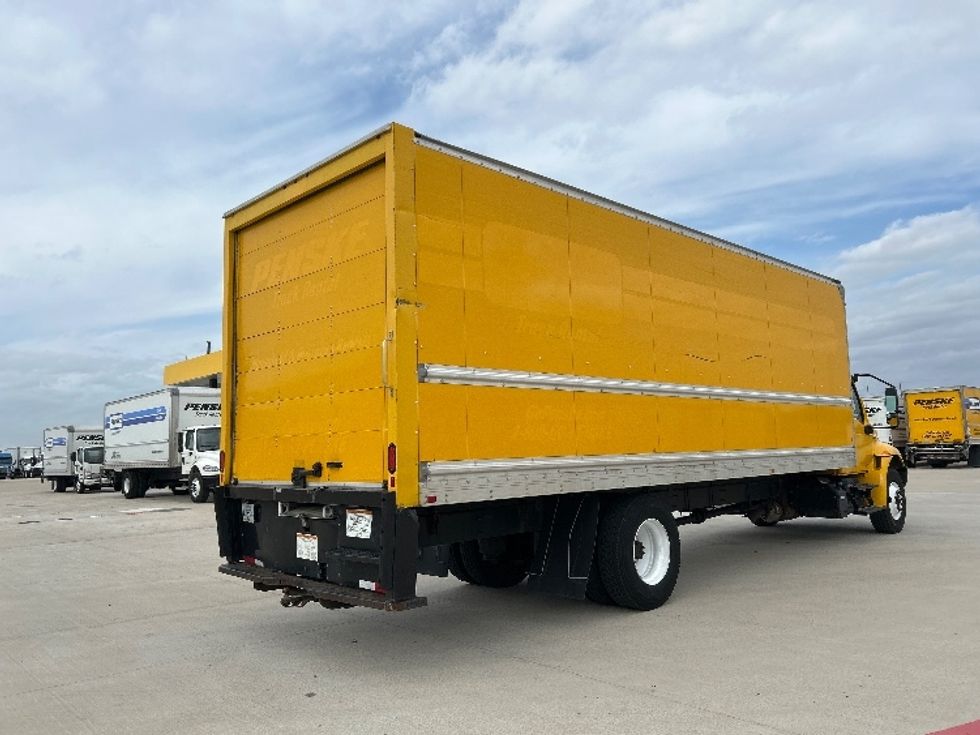 Medium Duty Box Truck-Light and Medium Duty Trucks-International-2021-MV607-Katy-TX-239,520\n\t\tmiles-$ 35,500 - Image 13