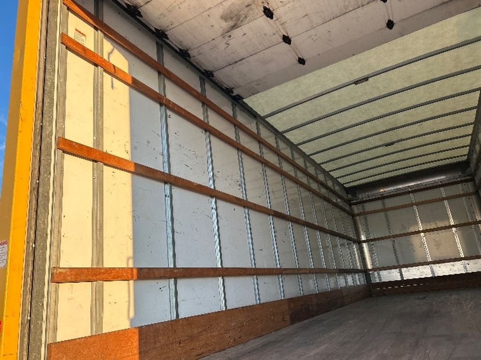 Medium Duty Box Truck-Light and Medium Duty Trucks-International-2021-MV607-Katy-TX-251,445\n\t\tmiles-$ 32,000 - Image 11
