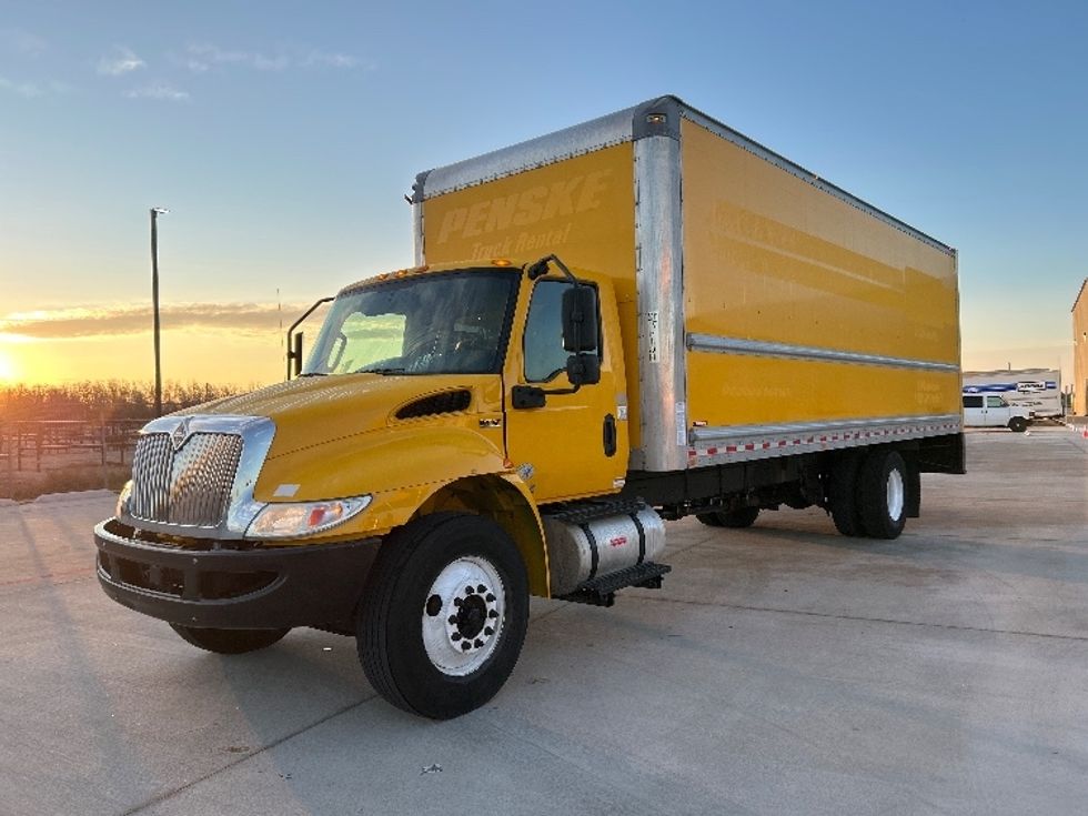 Medium Duty Box Truck-Light and Medium Duty Trucks-International-2021-MV607-Katy-TX-251,445\n\t\tmiles-$ 32,000 - Image 3