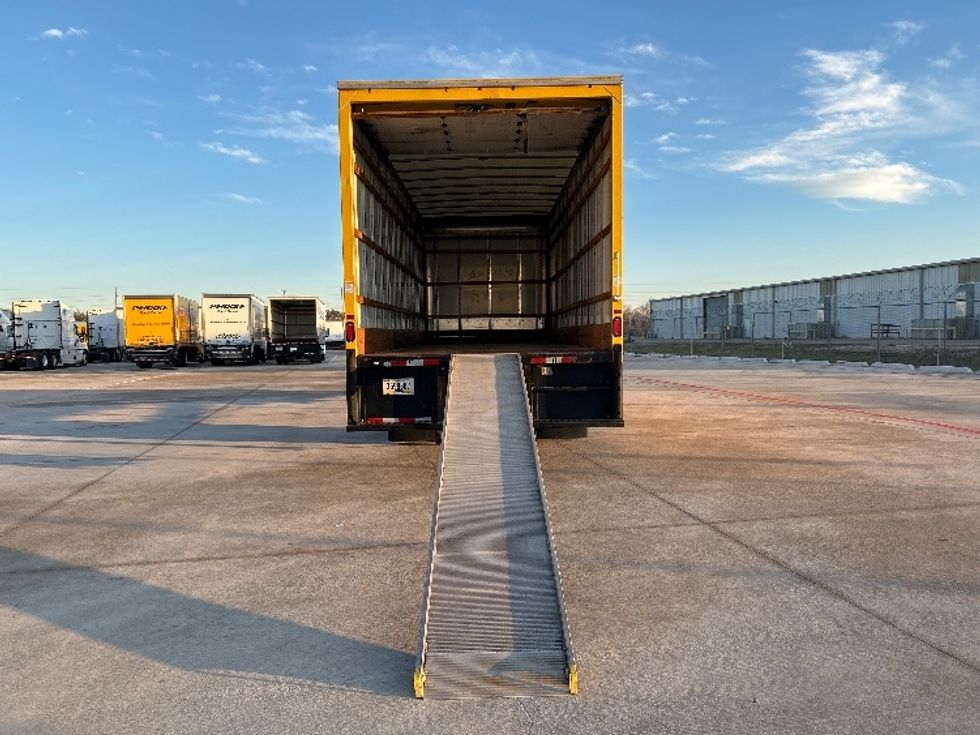 Medium Duty Box Truck-Light and Medium Duty Trucks-International-2021-MV607-Katy-TX-251,445\n\t\tmiles-$ 32,000 - Image 9