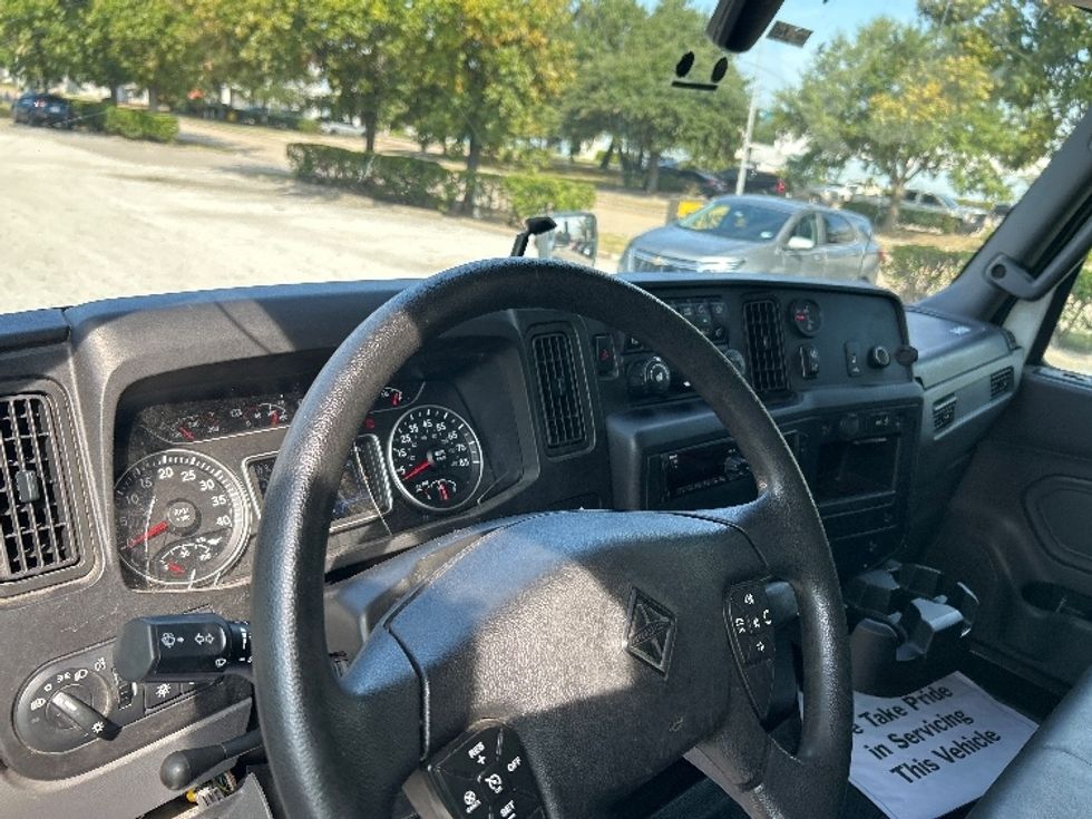 Medium Duty Box Truck-Light and Medium Duty Trucks-International-2021-MV607-Katy-TX-340,058\n\t\tmiles-$ 24,250 - Image 17