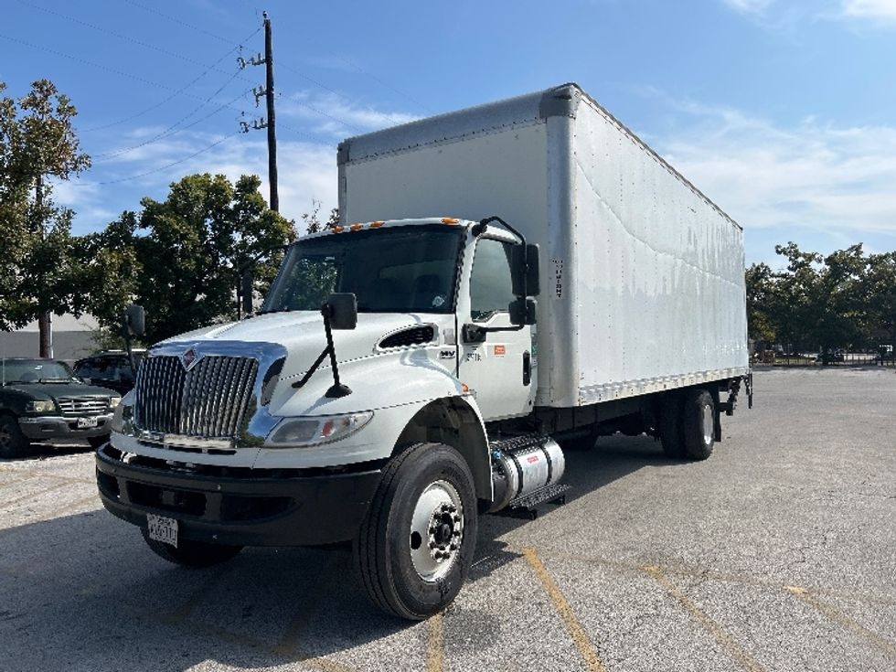 Medium Duty Box Truck-Light and Medium Duty Trucks-International-2021-MV607-Katy-TX-340,058\n\t\tmiles-$ 24,250 - Image 3