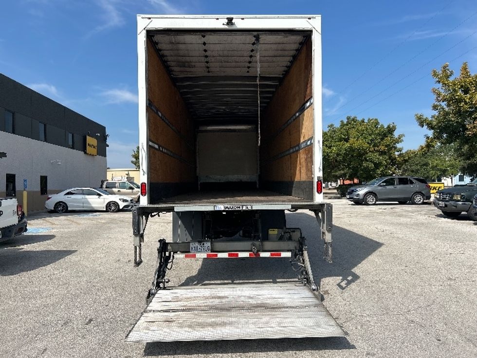 Medium Duty Box Truck-Light and Medium Duty Trucks-International-2021-MV607-Katy-TX-340,058\n\t\tmiles-$ 24,250 - Image 9