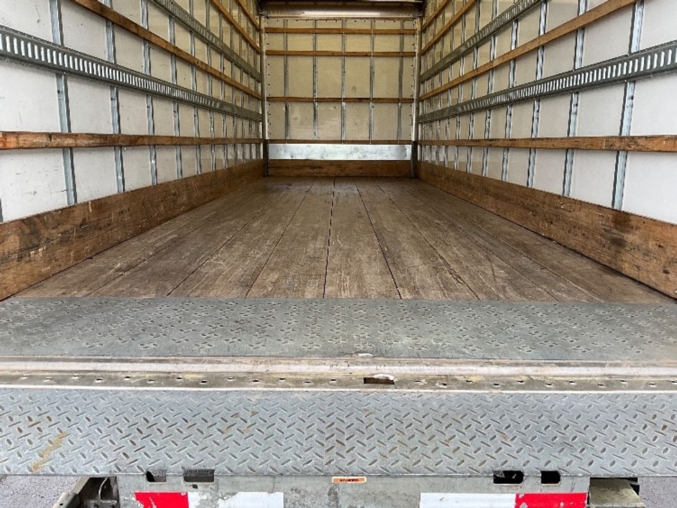 Medium Duty Box Truck-Light and Medium Duty Trucks-International-2021-MV607-Kennesaw-GA-158,728\n\t\tmiles-$ 64,250 - Image 10