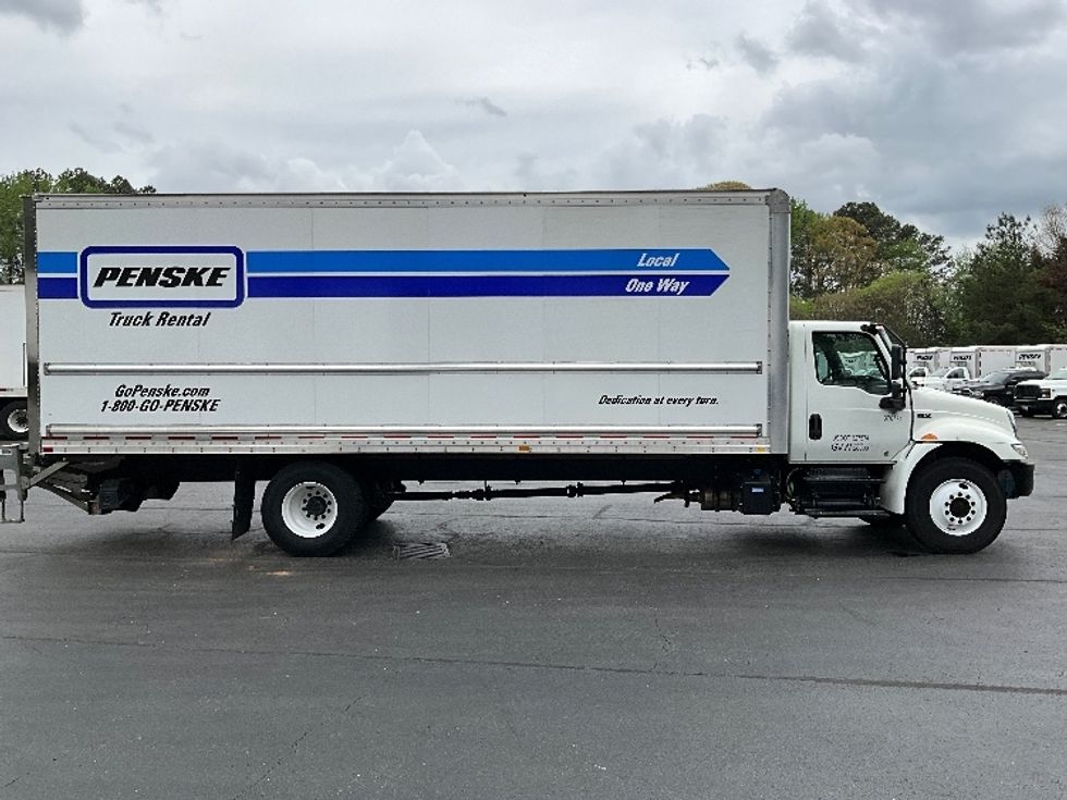 Medium Duty Box Truck-Light and Medium Duty Trucks-International-2021-MV607-Kennesaw-GA-158,728\n\t\tmiles-$ 64,250 - Image 15