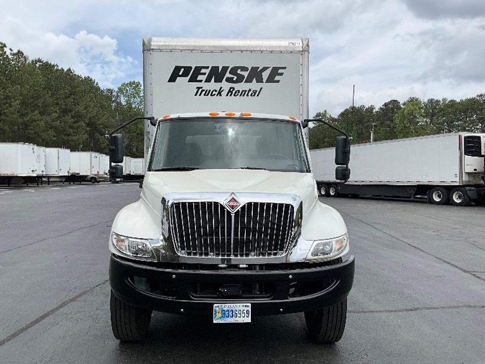 Medium Duty Box Truck-Light and Medium Duty Trucks-International-2021-MV607-Kennesaw-GA-158,728\n\t\tmiles-$ 64,250 - Image 2