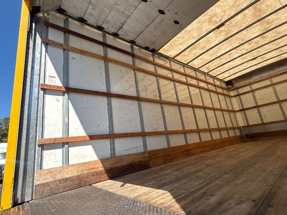 Medium Duty Box Truck-Light and Medium Duty Trucks-International-2021-MV607-Kennesaw-GA-189,326\n\t\tmiles-$ 37,750 - Image 11