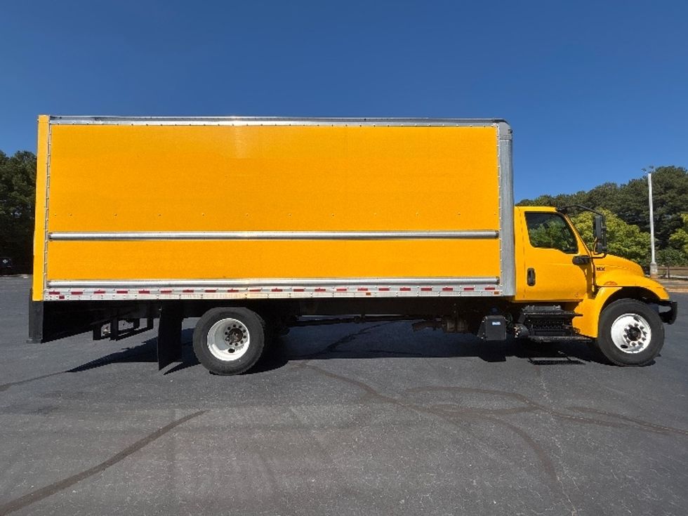 Medium Duty Box Truck-Light and Medium Duty Trucks-International-2021-MV607-Kennesaw-GA-189,326\n\t\tmiles-$ 37,750 - Image 15