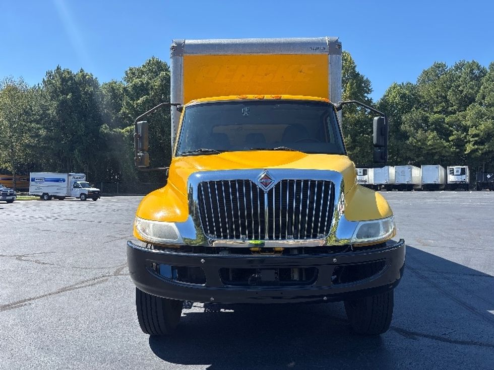Medium Duty Box Truck-Light and Medium Duty Trucks-International-2021-MV607-Kennesaw-GA-189,326\n\t\tmiles-$ 37,750 - Image 2