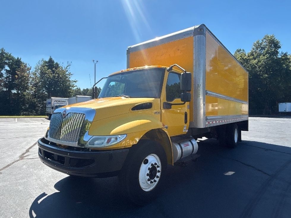 Medium Duty Box Truck-Light and Medium Duty Trucks-International-2021-MV607-Kennesaw-GA-189,326\n\t\tmiles-$ 37,750 - Image 3