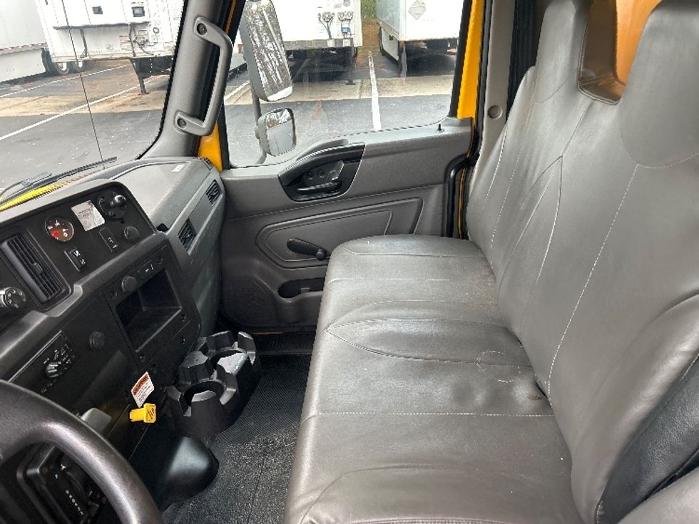 Medium Duty Box Truck-Light and Medium Duty Trucks-International-2021-MV607-Kennesaw-GA-205,325\n\t\tmiles-$ 44,250 - Image 19