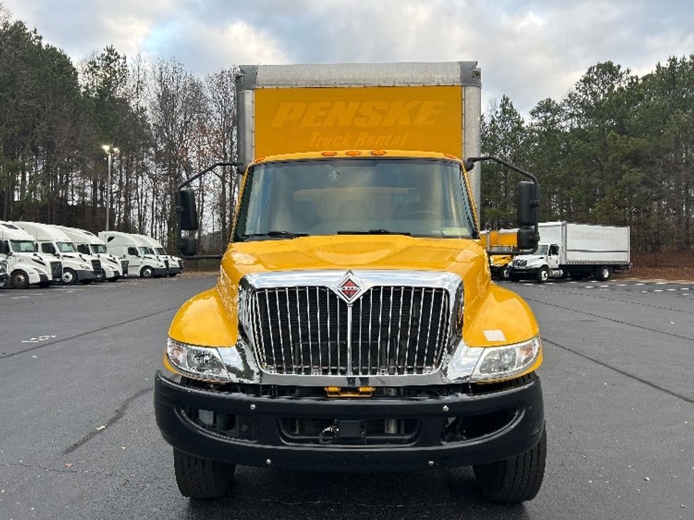 Medium Duty Box Truck-Light and Medium Duty Trucks-International-2021-MV607-Kennesaw-GA-205,325\n\t\tmiles-$ 44,250 - Image 2