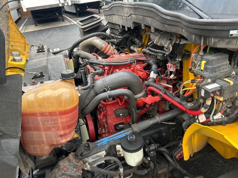 Medium Duty Box Truck-Light and Medium Duty Trucks-International-2021-MV607-Kennesaw-GA-205,325\n\t\tmiles-$ 44,250 - Image 24