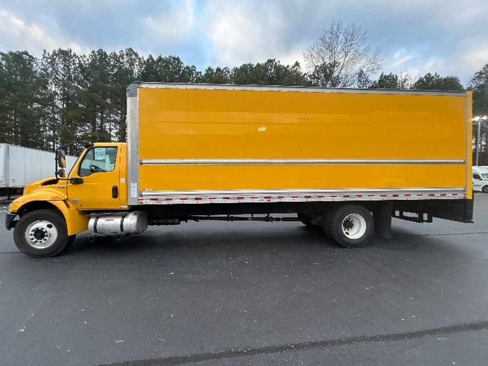 Medium Duty Box Truck-Light and Medium Duty Trucks-International-2021-MV607-Kennesaw-GA-205,325\n\t\tmiles-$ 44,250 - Image 4