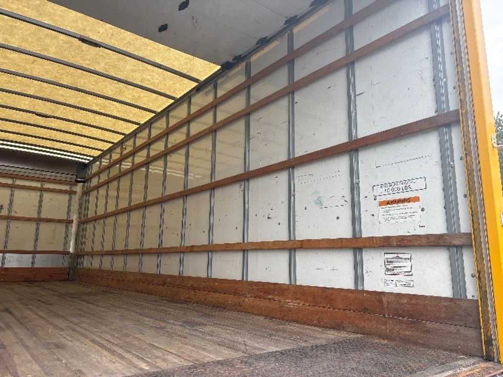 Medium Duty Box Truck-Light and Medium Duty Trucks-International-2021-MV607-Kennesaw-GA-207,617\n\t\tmiles-$ 42,750 - Image 10