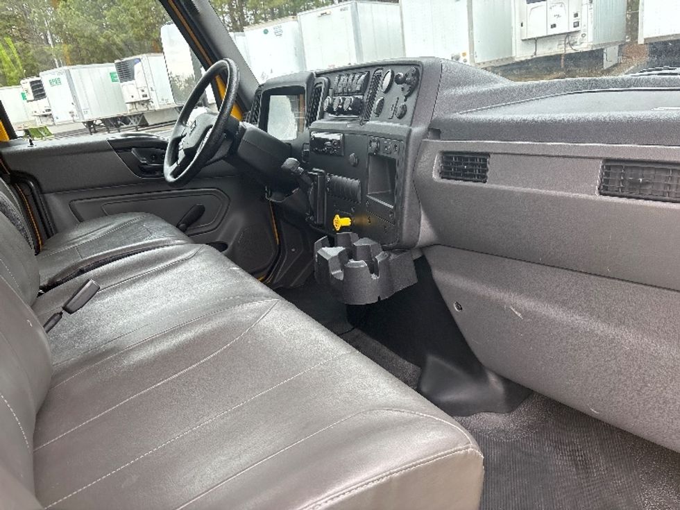 Medium Duty Box Truck-Light and Medium Duty Trucks-International-2021-MV607-Kennesaw-GA-207,617\n\t\tmiles-$ 42,750 - Image 20
