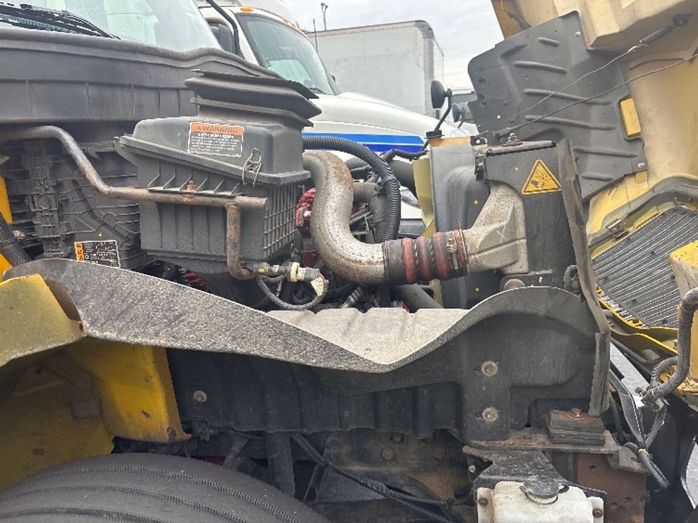 Medium Duty Box Truck-Light and Medium Duty Trucks-International-2021-MV607-Kennesaw-GA-207,617\n\t\tmiles-$ 42,750 - Image 21