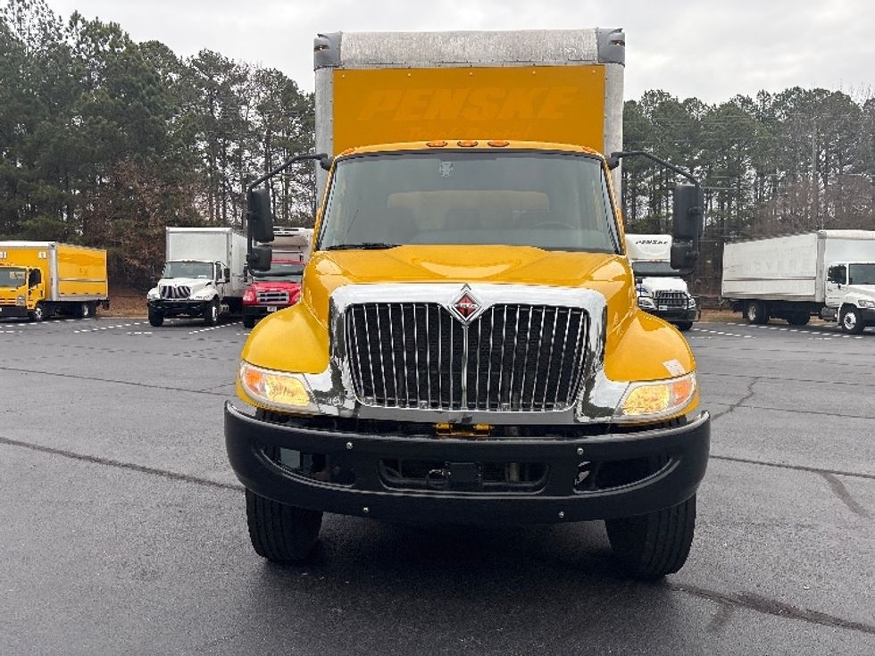 Medium Duty Box Truck-Light and Medium Duty Trucks-International-2021-MV607-Kennesaw-GA-216,005\n\t\tmiles-$ 41,250 - Image 2