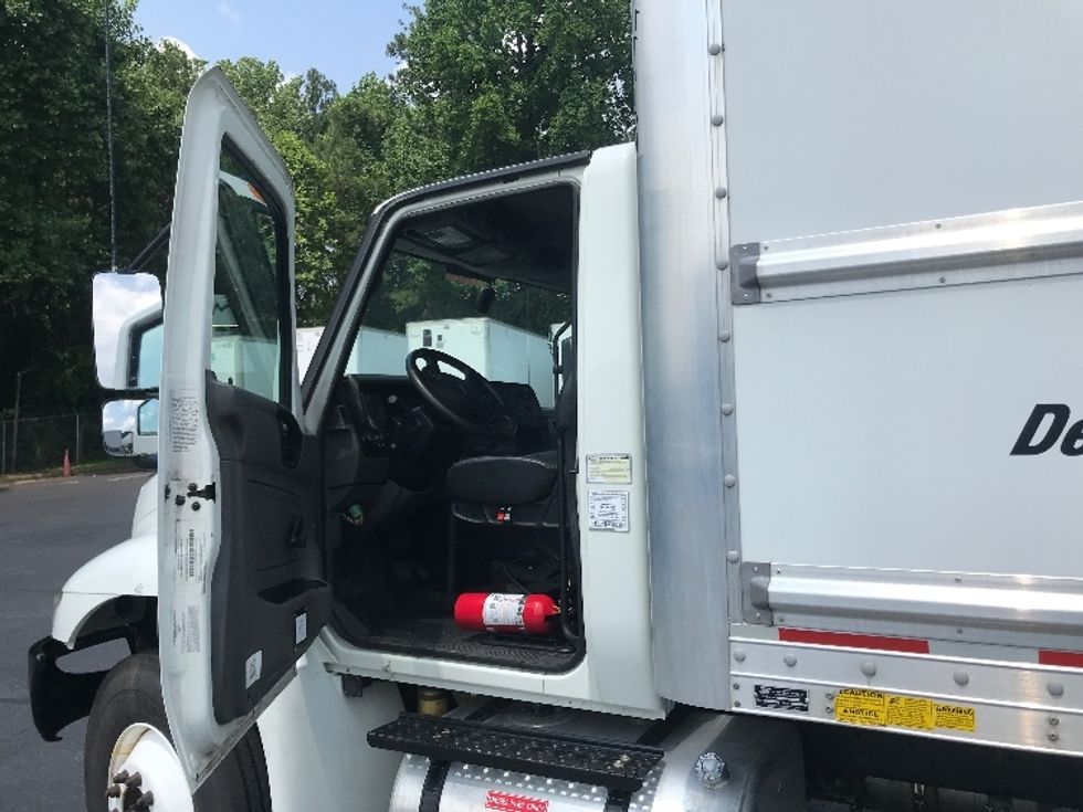 Medium Duty Box Truck-Light and Medium Duty Trucks-International-2021-MV607-Kennesaw-GA-234,237\n\t\tmiles-$ 47,250 - Image 15