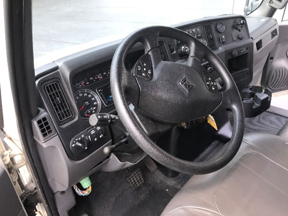 Medium Duty Box Truck-Light and Medium Duty Trucks-International-2021-MV607-Kennesaw-GA-234,237\n\t\tmiles-$ 47,250 - Image 16