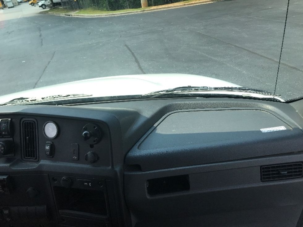 Medium Duty Box Truck-Light and Medium Duty Trucks-International-2021-MV607-Kennesaw-GA-234,237\n\t\tmiles-$ 47,250 - Image 20