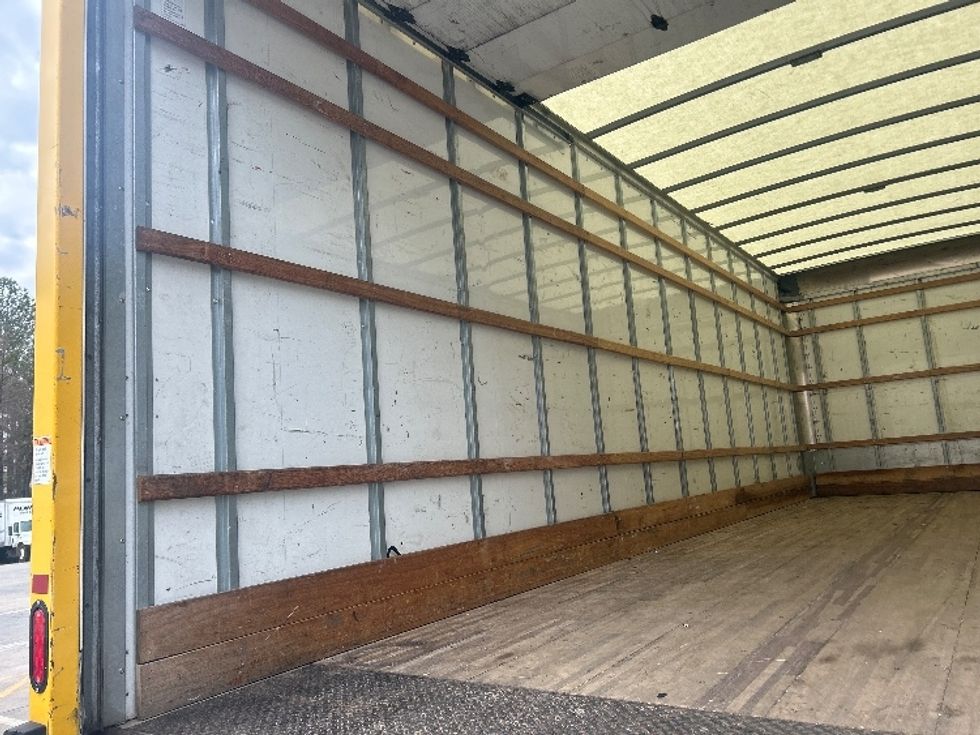 Medium Duty Box Truck-Light and Medium Duty Trucks-International-2021-MV607-Kennesaw-GA-241,824\n\t\tmiles-$ 36,750 - Image 11