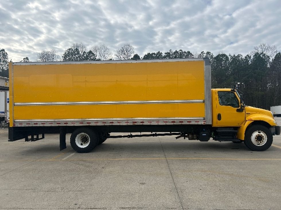 Medium Duty Box Truck-Light and Medium Duty Trucks-International-2021-MV607-Kennesaw-GA-241,824\n\t\tmiles-$ 36,750 - Image 15