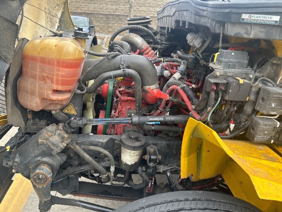 Medium Duty Box Truck-Light and Medium Duty Trucks-International-2021-MV607-Kennesaw-GA-241,824\n\t\tmiles-$ 36,750 - Image 24