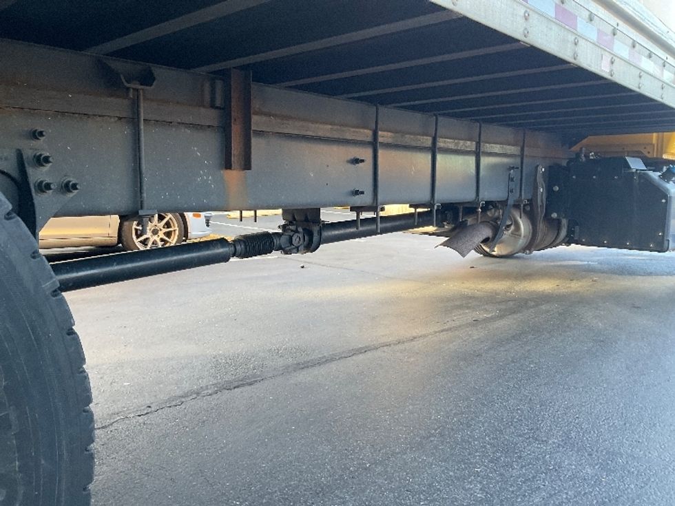 Medium Duty Box Truck-Light and Medium Duty Trucks-International-2021-MV607-Kent-WA-179,813\n\t\tmiles-$ 39,500 - Image 13