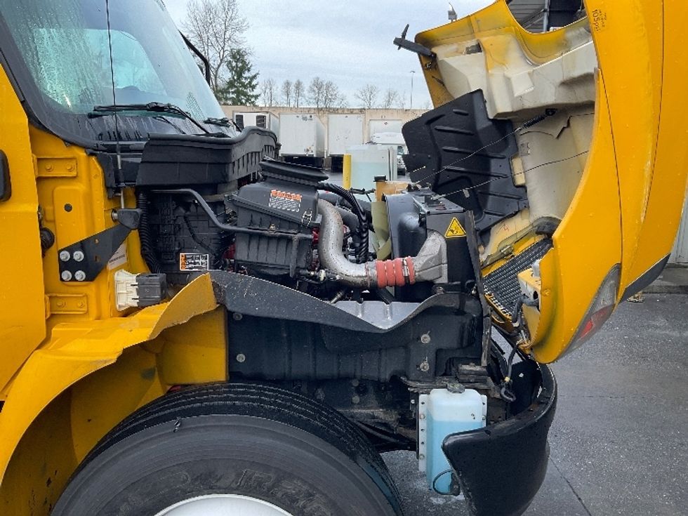 Medium Duty Box Truck-Light and Medium Duty Trucks-International-2021-MV607-Kent-WA-182,770\n\t\tmiles-$ 38,500 - Image 23