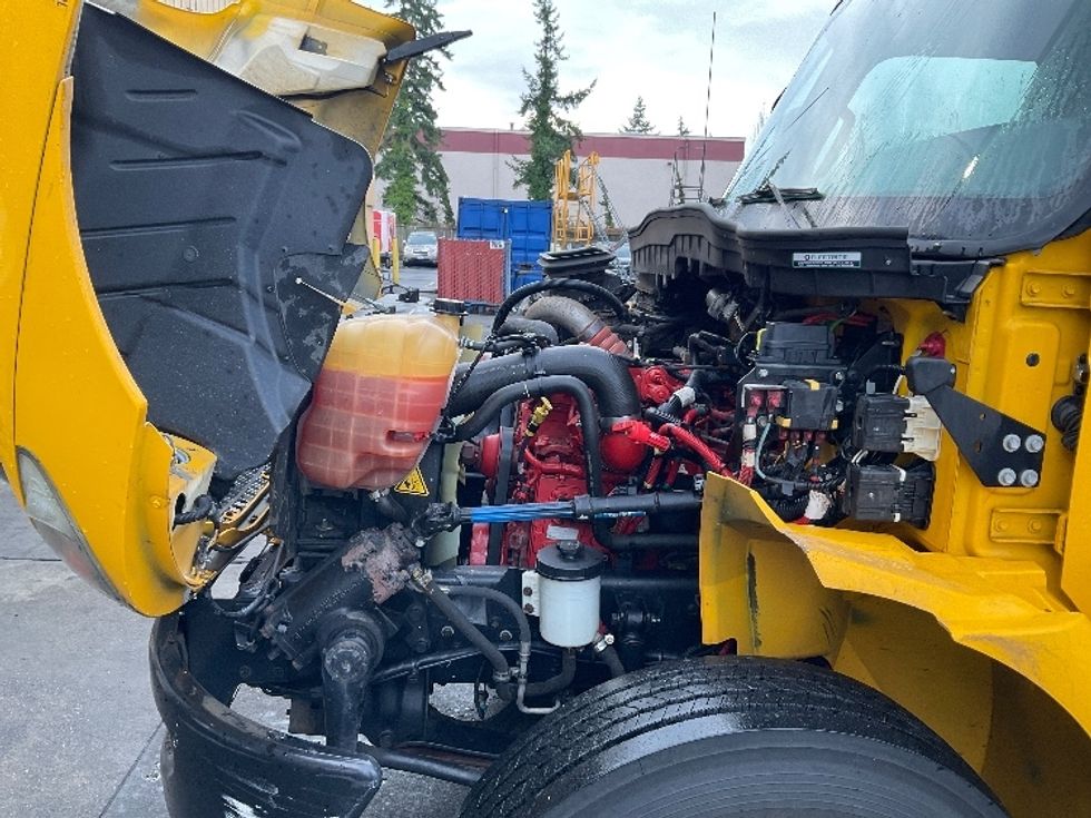 Medium Duty Box Truck-Light and Medium Duty Trucks-International-2021-MV607-Kent-WA-182,770\n\t\tmiles-$ 38,500 - Image 24