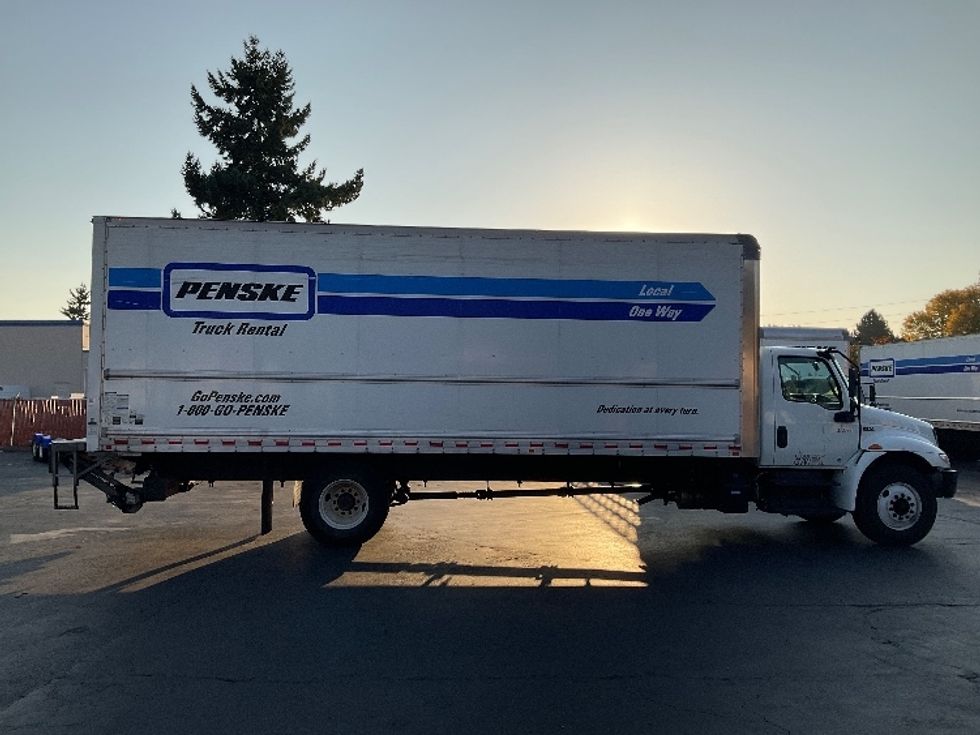 Medium Duty Box Truck-Light and Medium Duty Trucks-International-2021-MV607-Kent-WA-201,856\n\t\tmiles-$ 49,750 - Image 15