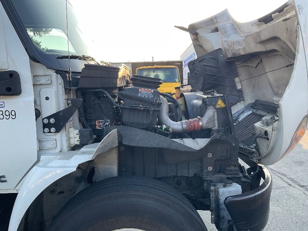 Medium Duty Box Truck-Light and Medium Duty Trucks-International-2021-MV607-Kent-WA-201,856\n\t\tmiles-$ 49,750 - Image 23