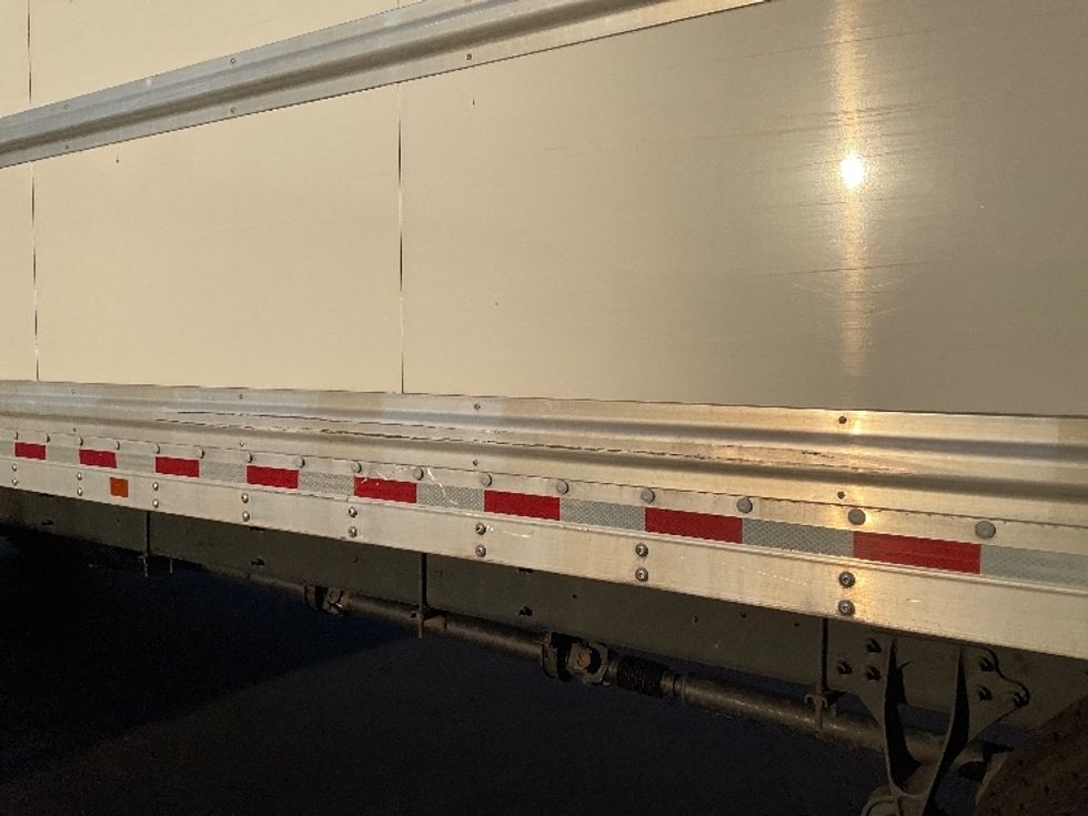 Medium Duty Box Truck-Light and Medium Duty Trucks-International-2021-MV607-Kent-WA-201,856\n\t\tmiles-$ 49,750 - Image 25