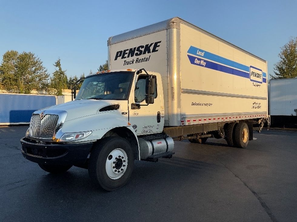 Medium Duty Box Truck-Light and Medium Duty Trucks-International-2021-MV607-Kent-WA-201,856\n\t\tmiles-$ 49,750 - Image 3